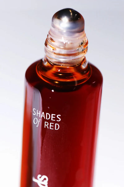 Buy Gracious Minds Shades Of Red Brightening Eye Serum 15ml + Reusable Eye Masks.